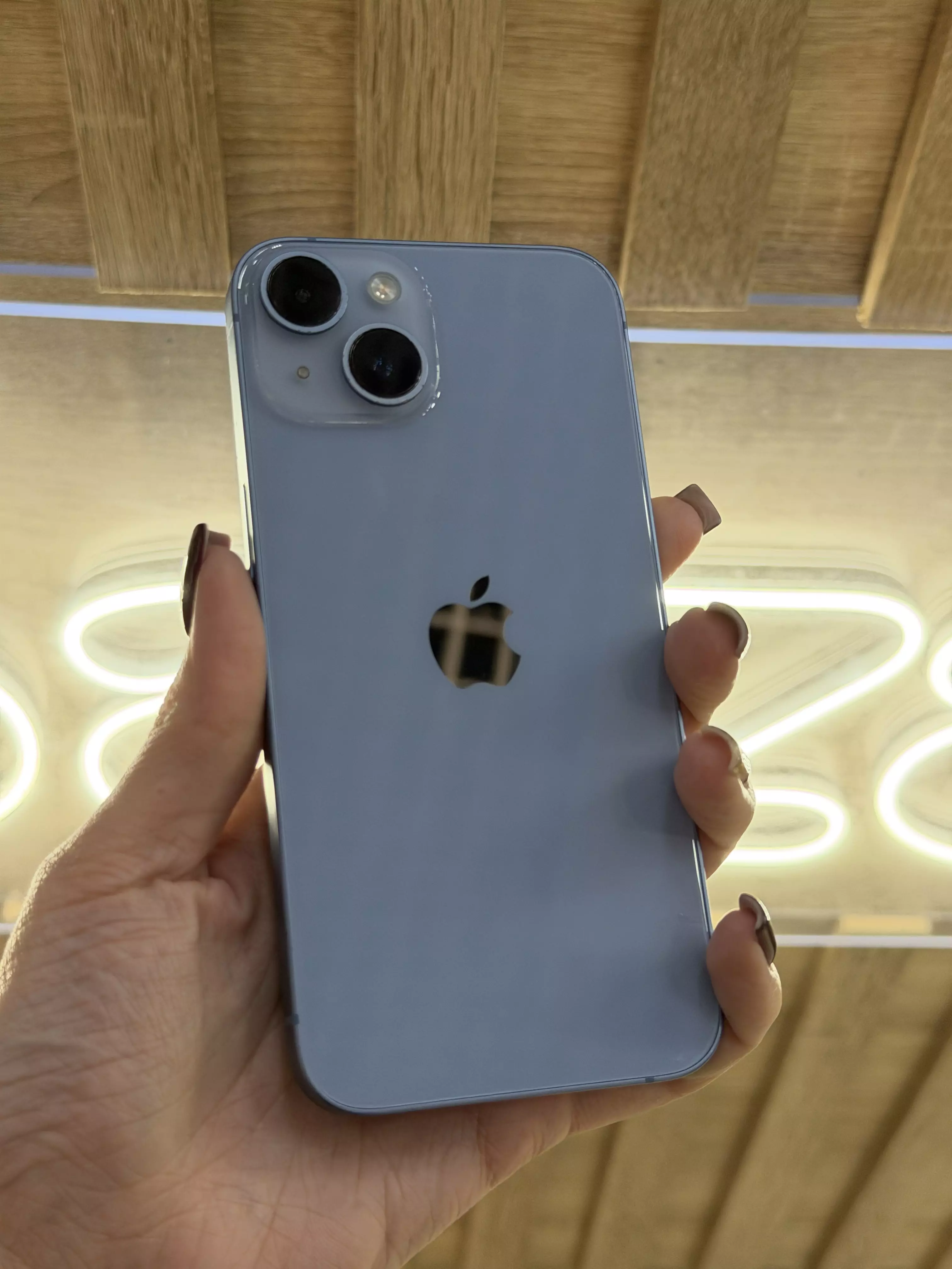 Б/У Apple iPhone 14 128gb голубой